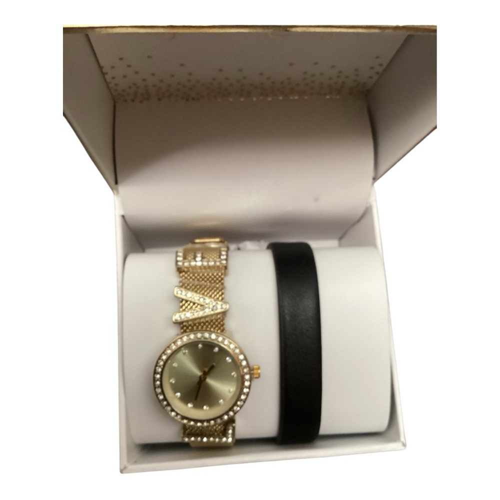 JESSICA CARLYLE GOLD-TONE QUARTZ "LOVE" WATCH W/ BLACK LEATHER STRAP NIB 1529